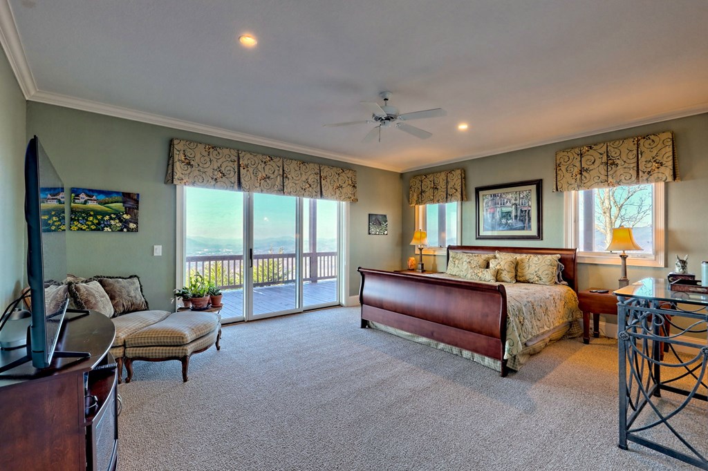 Hayesville, North Carolina, 28904, United States, 3 Bedrooms Bedrooms, ,4 BathroomsBathrooms,Residential,Active,2014943