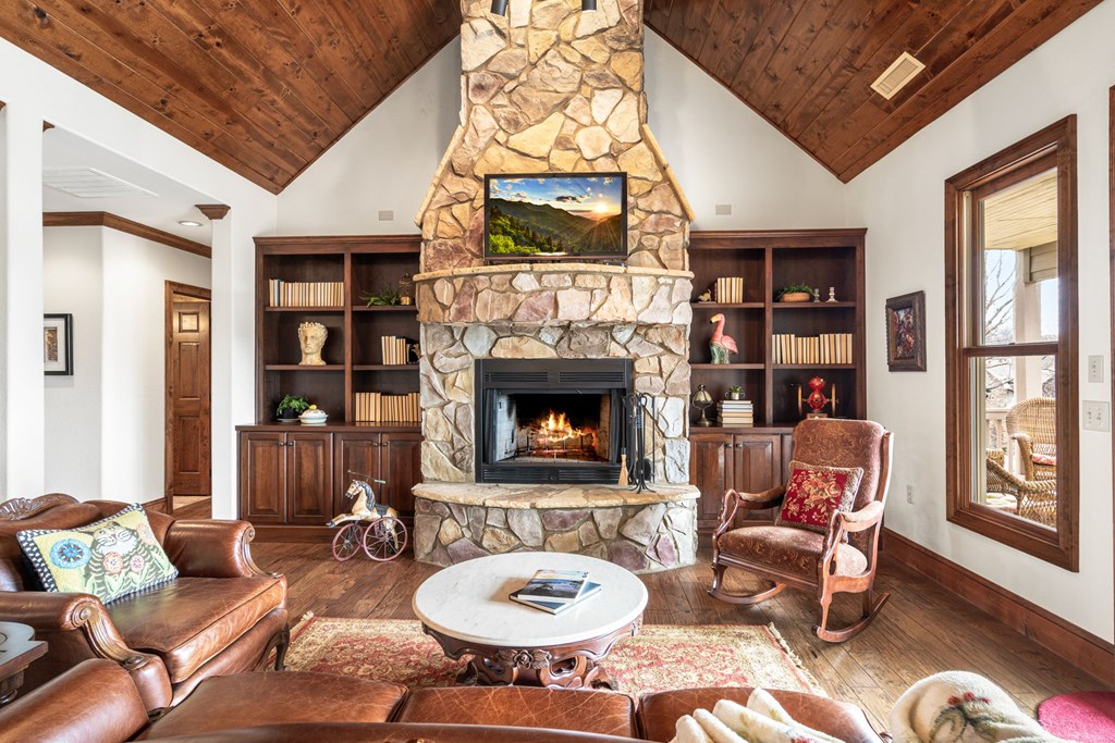 163 Yellow Maple Lane