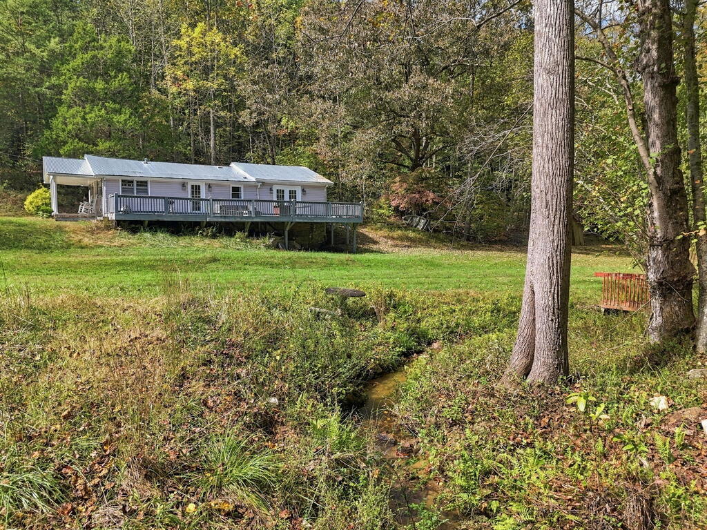 456 Nicholson Road