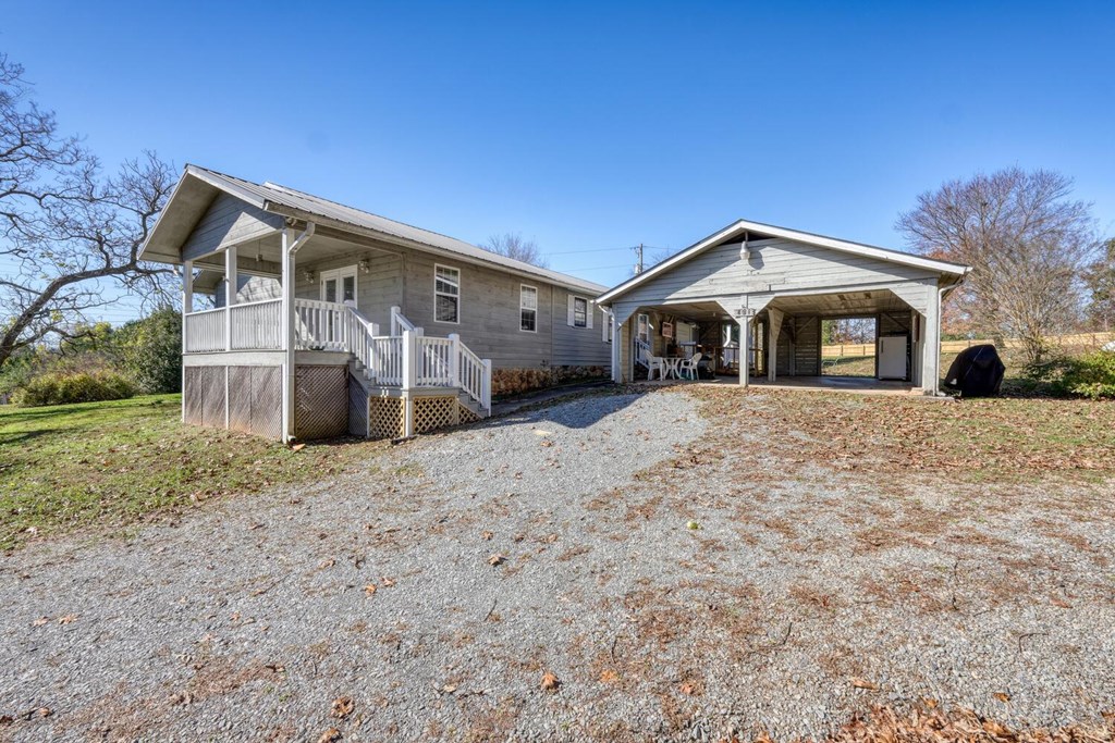 431 Clear Creek Rd