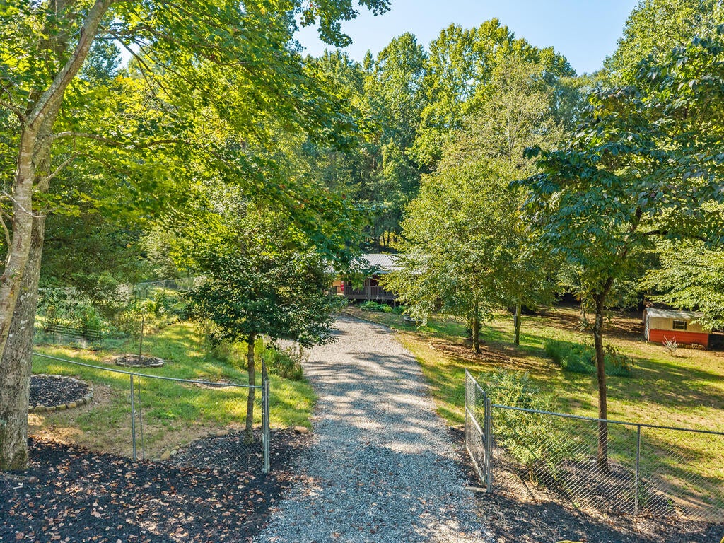 4326 White Oak Drive
