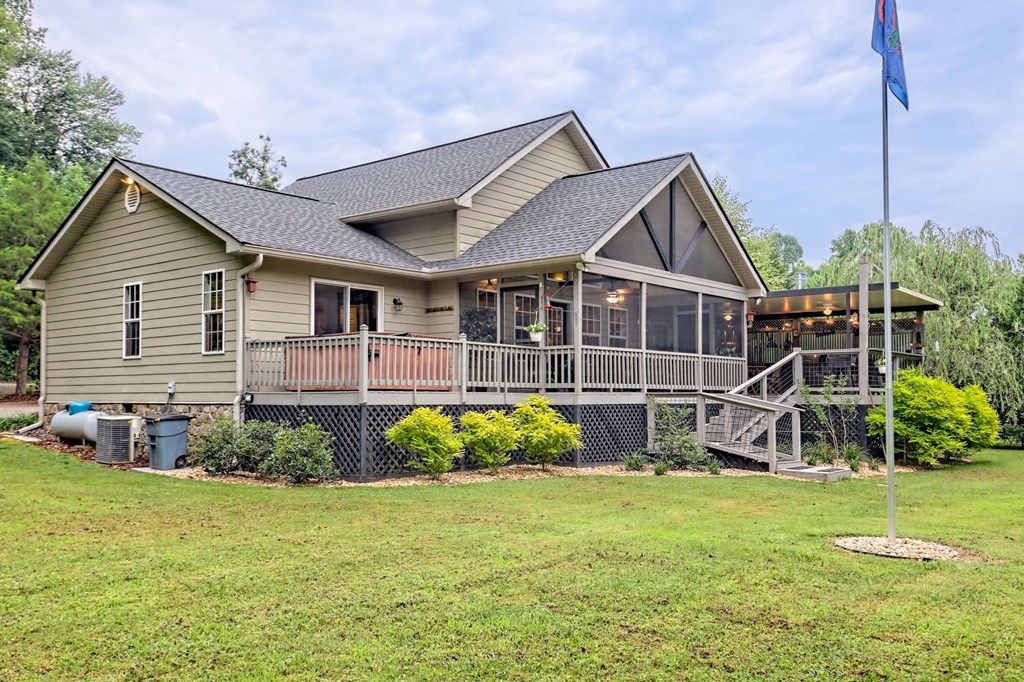 4505 Mccullum Trail