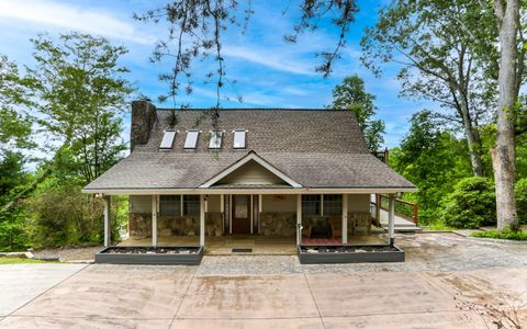 A home in Hayesville