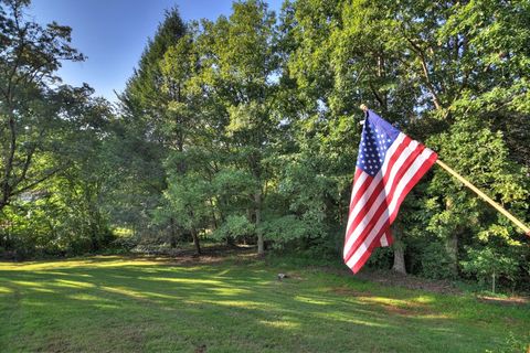 A home in Mccaysville