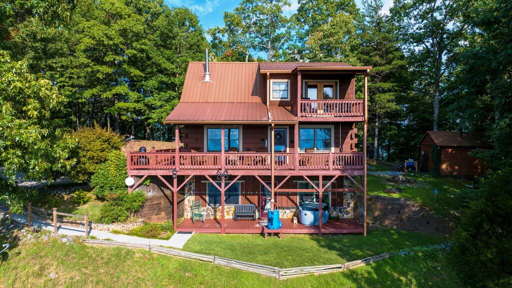1300 Timberwood Drive