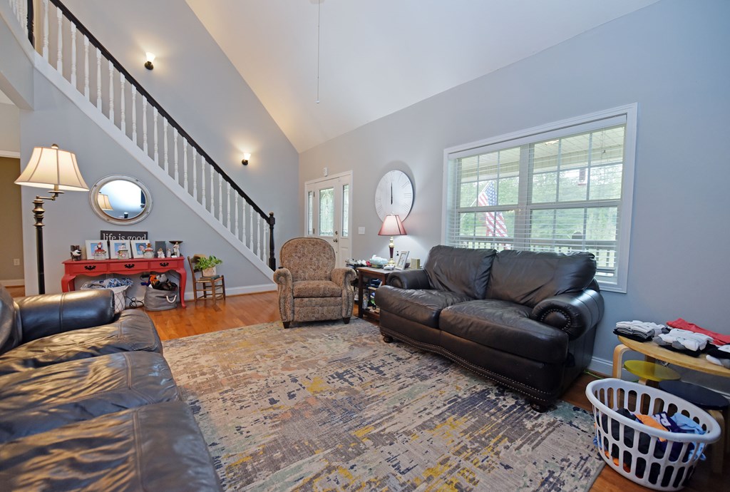 406 Ivy Bend