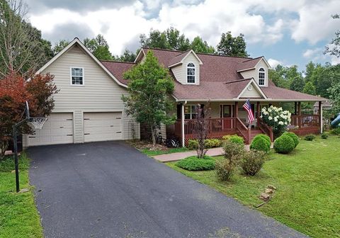 406 Ivy Bend Blairsville GA 30512