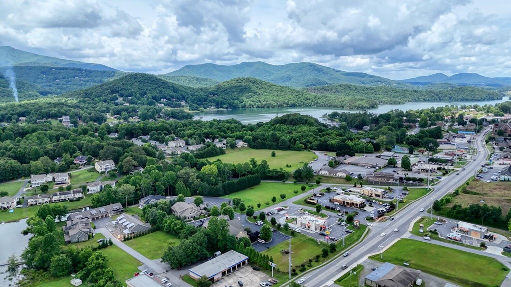 TR 3 Four Seasons Village