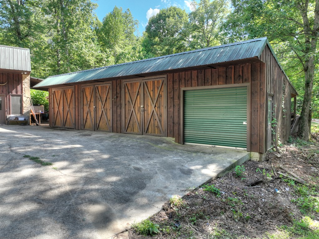 354 Circle Drive