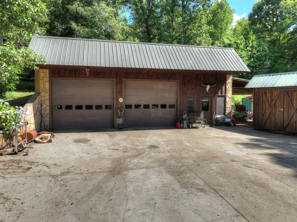 354 Circle Drive