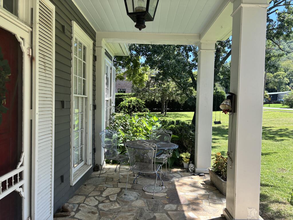 55 Aquone Road