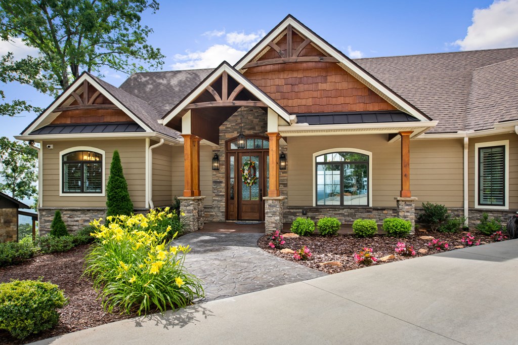 437 Winding Ridge