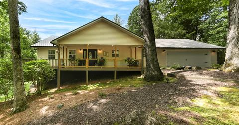 A home in Hayesville