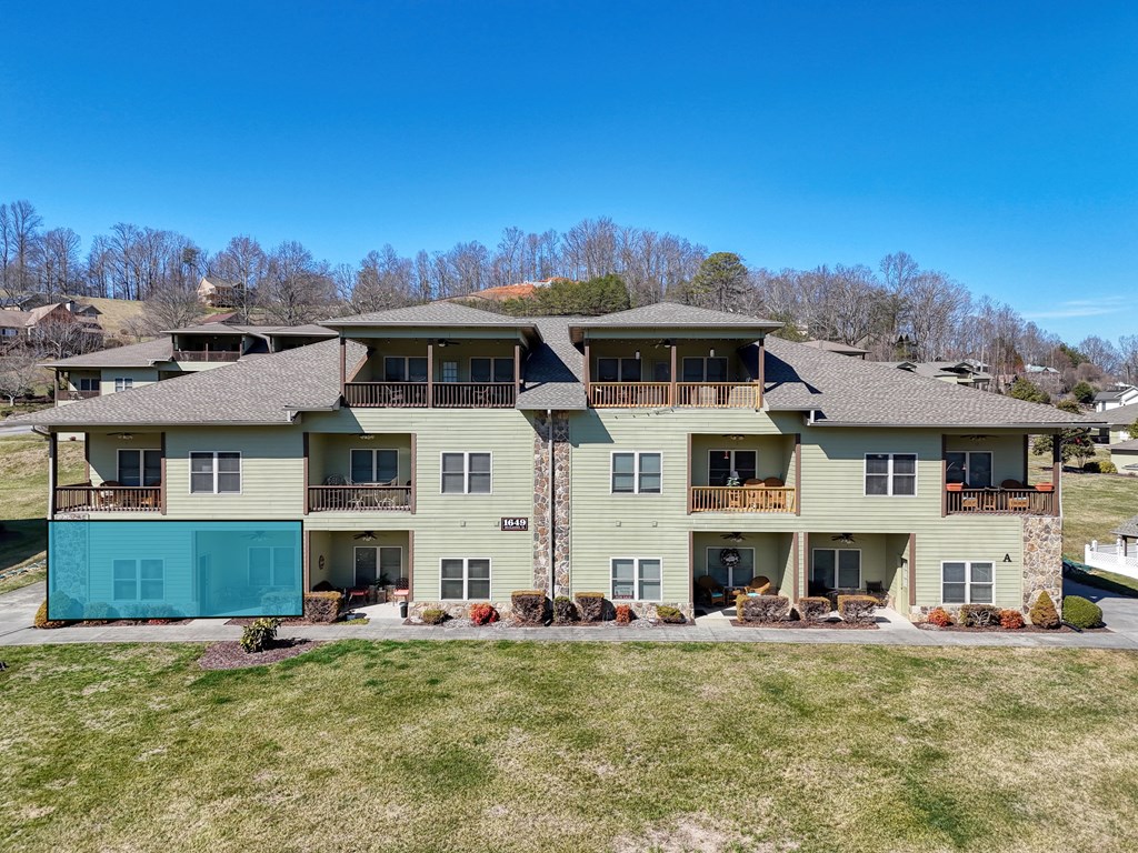 1649D Lakeview Drive