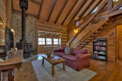 A home in Blue Ridge