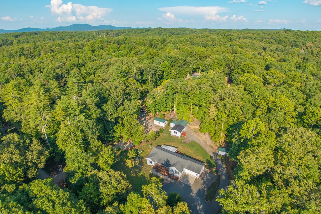 207 Dogwood Drive