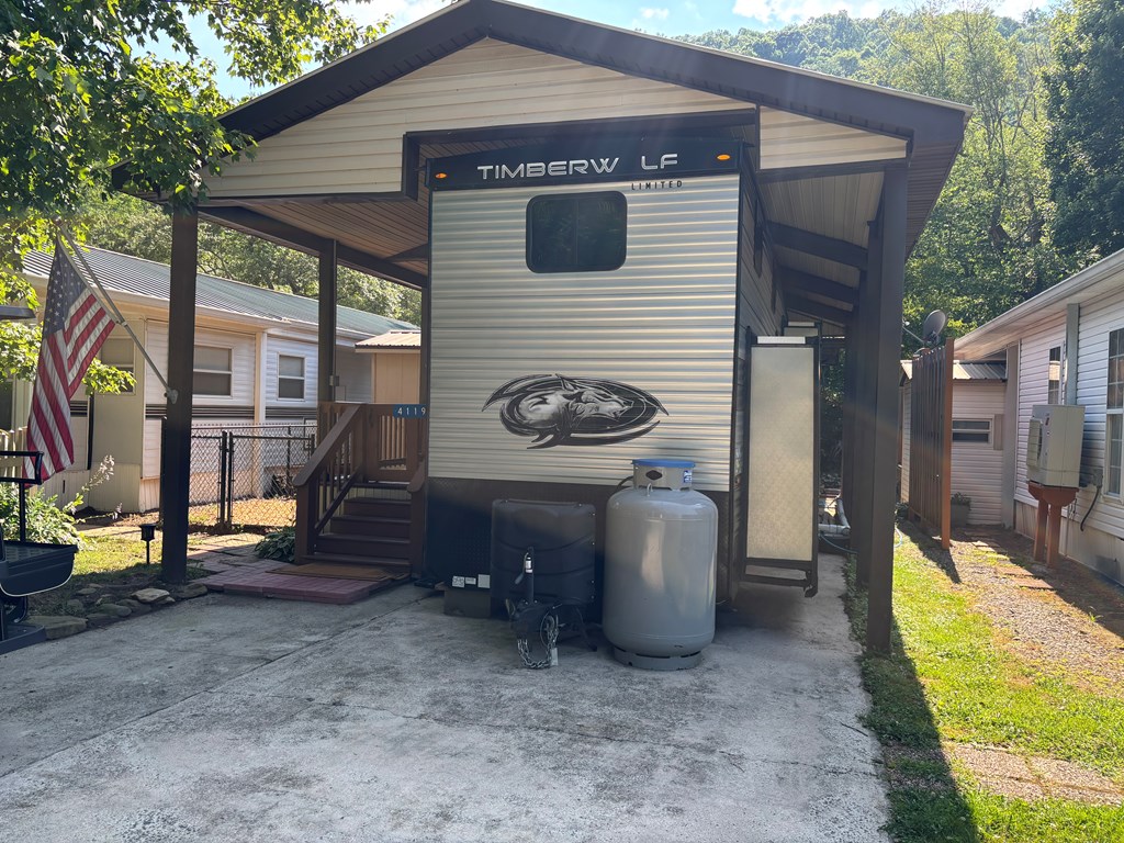 4119 Riverbank Run