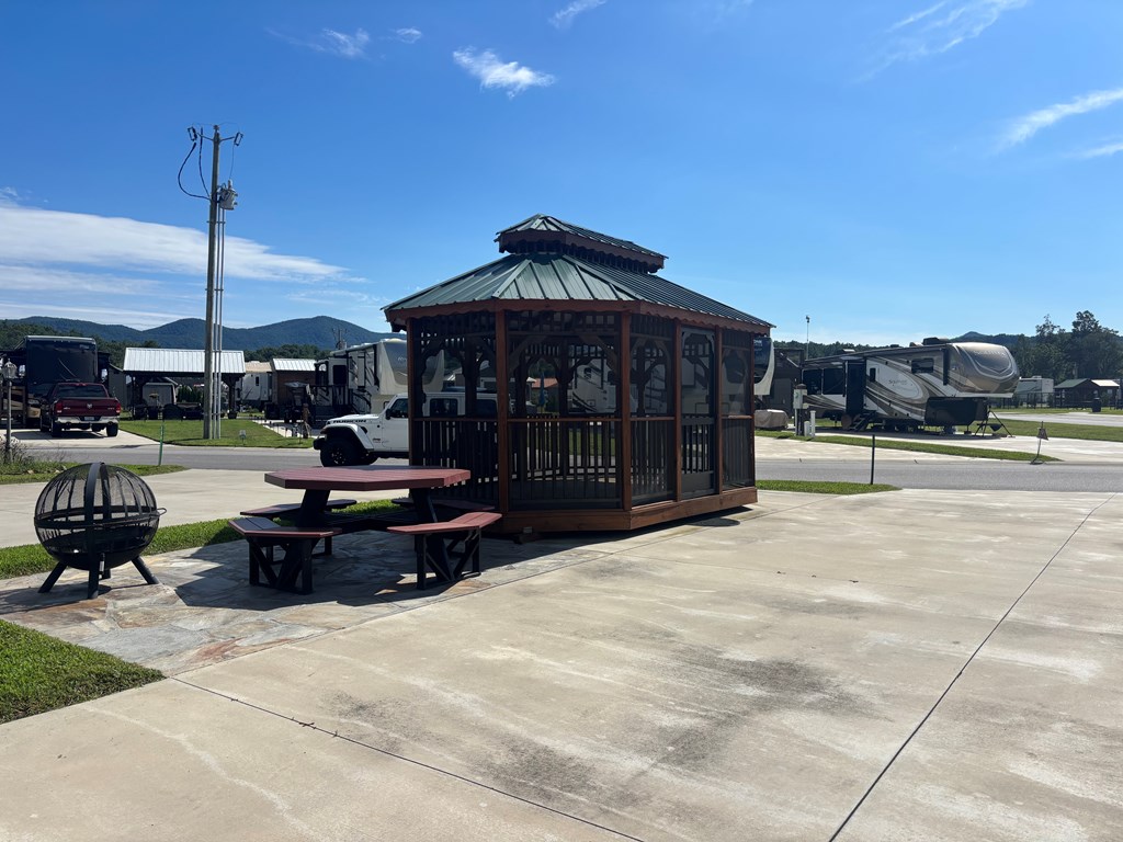 166 Foggy Mountain Road