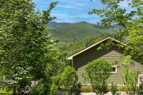 A home in Hayesville