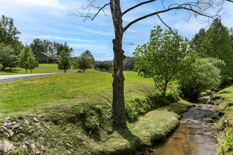 A home in Hayesville