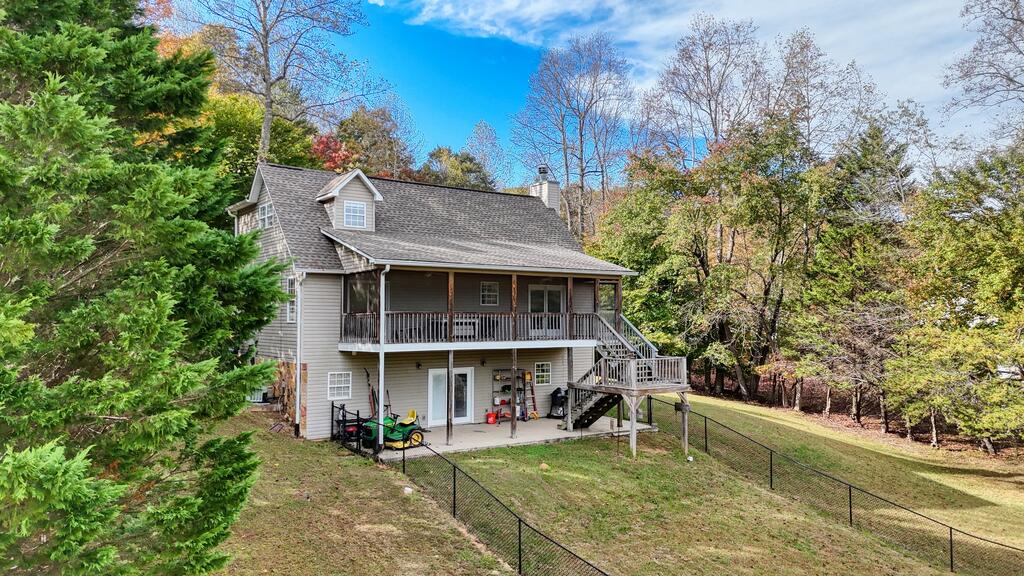 6744 Woodlake Circle