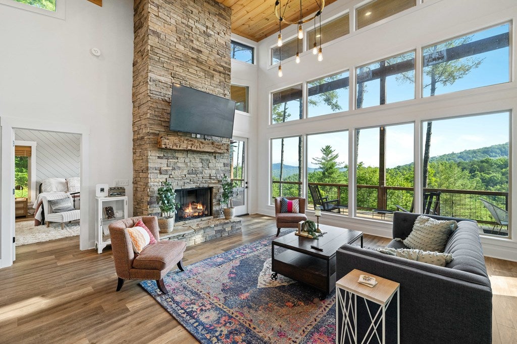 71 Laurel Creek Way