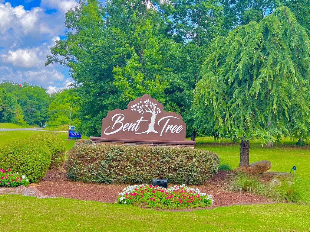 1481 Briar Vista