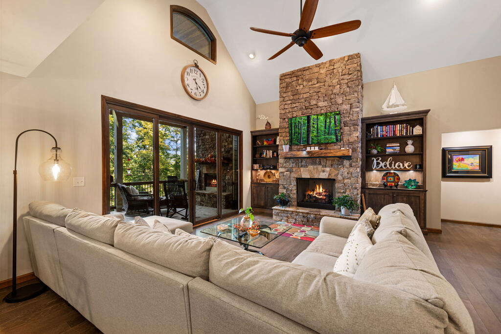 205 Eastridge Court
