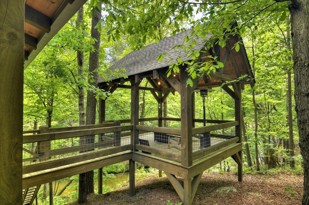 179 Huckleberry Lane