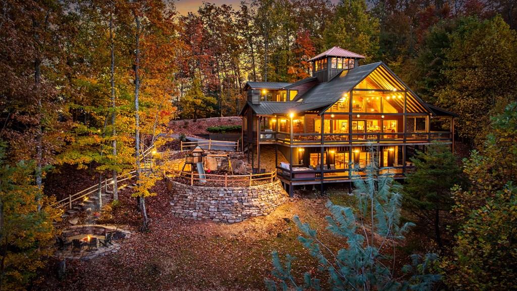 Blue Ridge, Georgia, 30513, United States, 4 Bedrooms Bedrooms, ,3 BathroomsBathrooms,Residential,Active,2041540