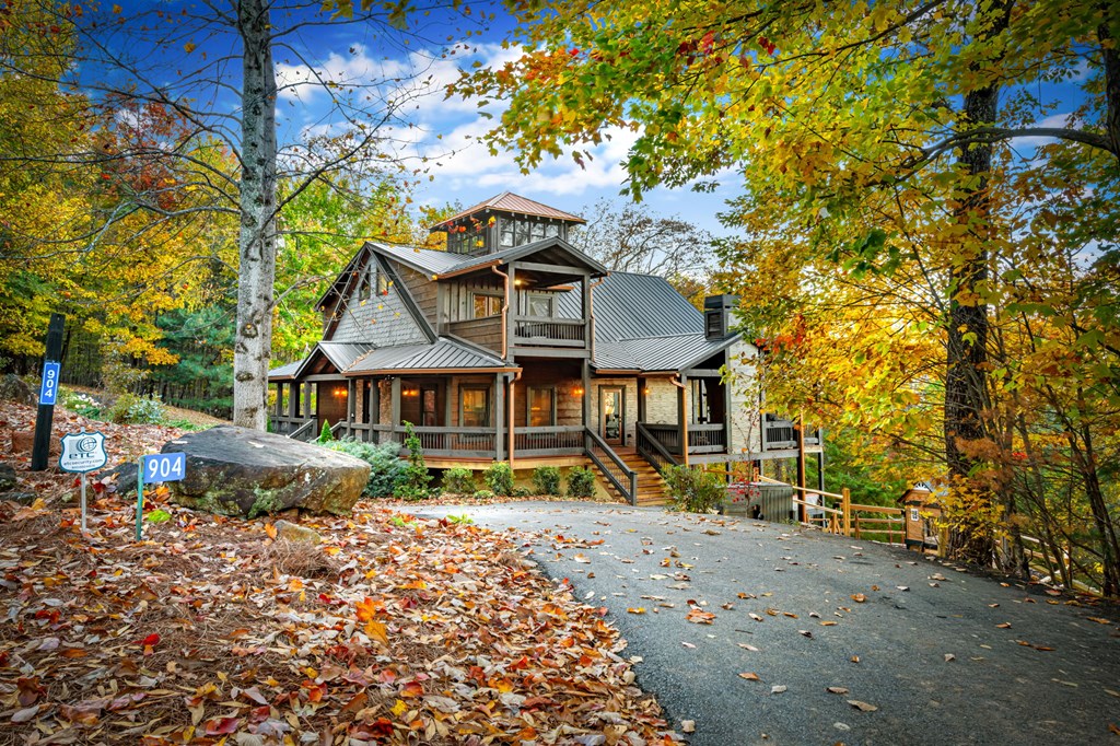 Blue Ridge, Georgia, 30513, United States, 4 Bedrooms Bedrooms, ,3 BathroomsBathrooms,Residential,Active,2041540