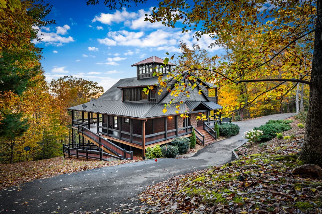 Blue Ridge, Georgia, 30513, United States, 4 Bedrooms Bedrooms, ,3 BathroomsBathrooms,Residential,Active,2041540