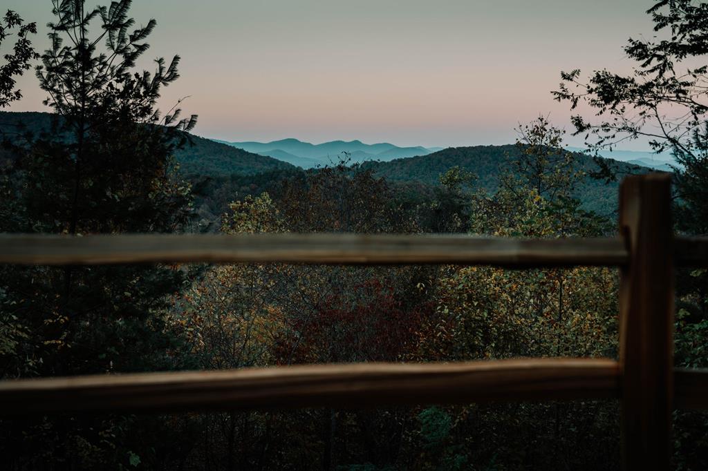 Blue Ridge, Georgia, 30513, United States, 4 Bedrooms Bedrooms, ,3 BathroomsBathrooms,Residential,Active,2041540