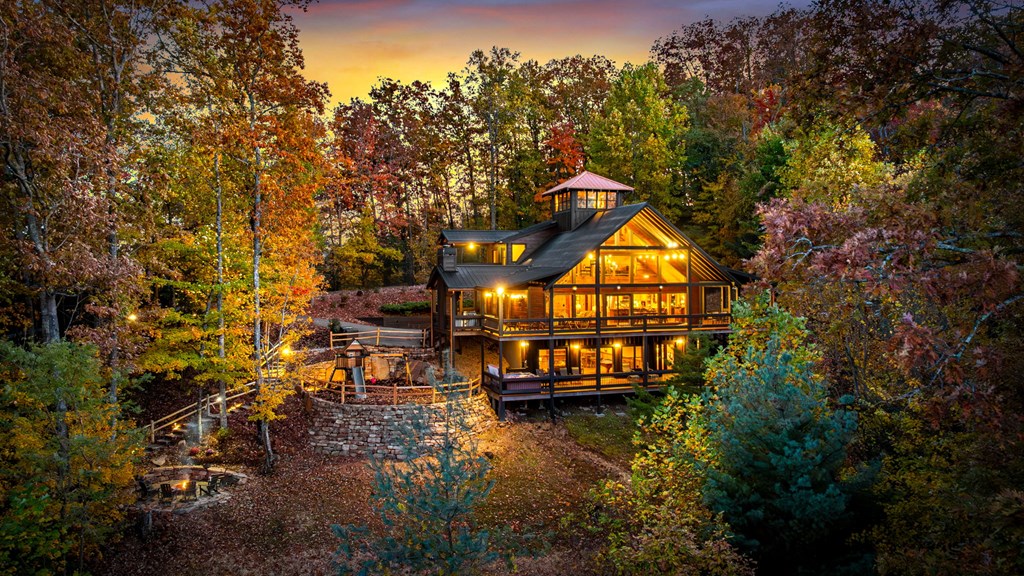 Blue Ridge, Georgia, 30513, United States, 4 Bedrooms Bedrooms, ,3 BathroomsBathrooms,Residential,Active,2041540