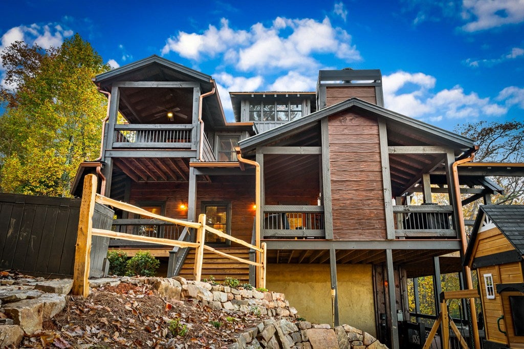 Blue Ridge, Georgia, 30513, United States, 4 Bedrooms Bedrooms, ,3 BathroomsBathrooms,Residential,Active,2041540