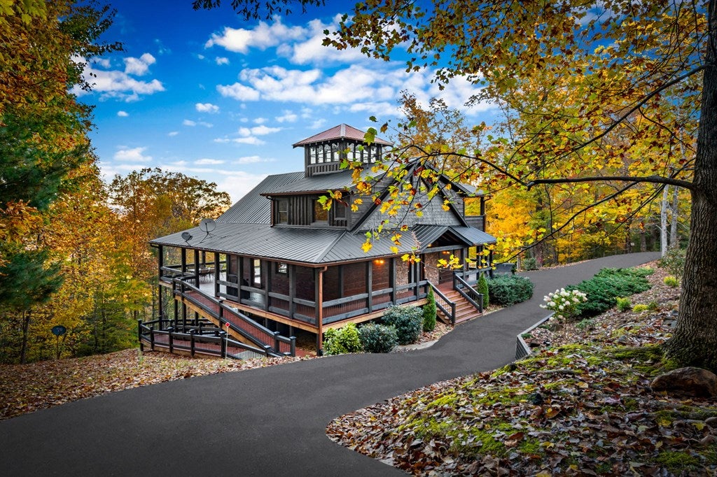 Blue Ridge, Georgia, 30513, United States, 4 Bedrooms Bedrooms, ,3 BathroomsBathrooms,Residential,Active,2041540