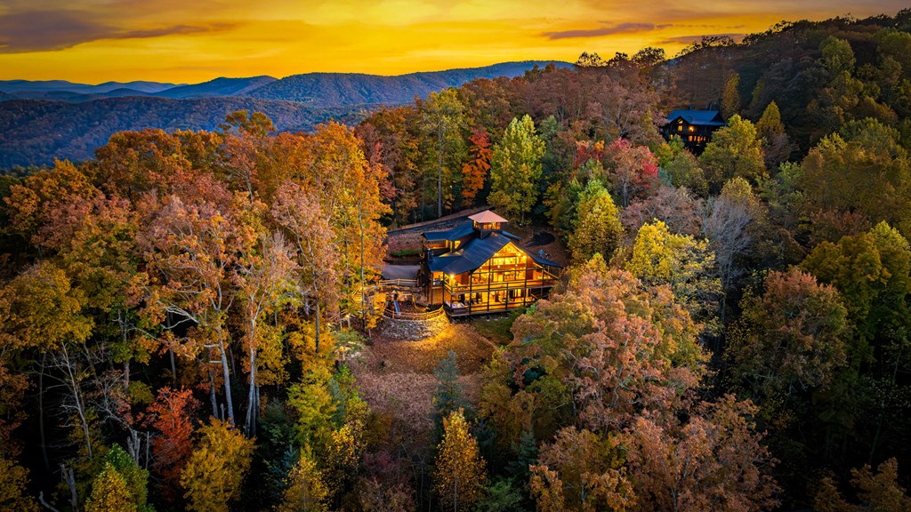 Blue Ridge, Georgia, 30513, United States, 4 Bedrooms Bedrooms, ,3 BathroomsBathrooms,Residential,Active,2041540