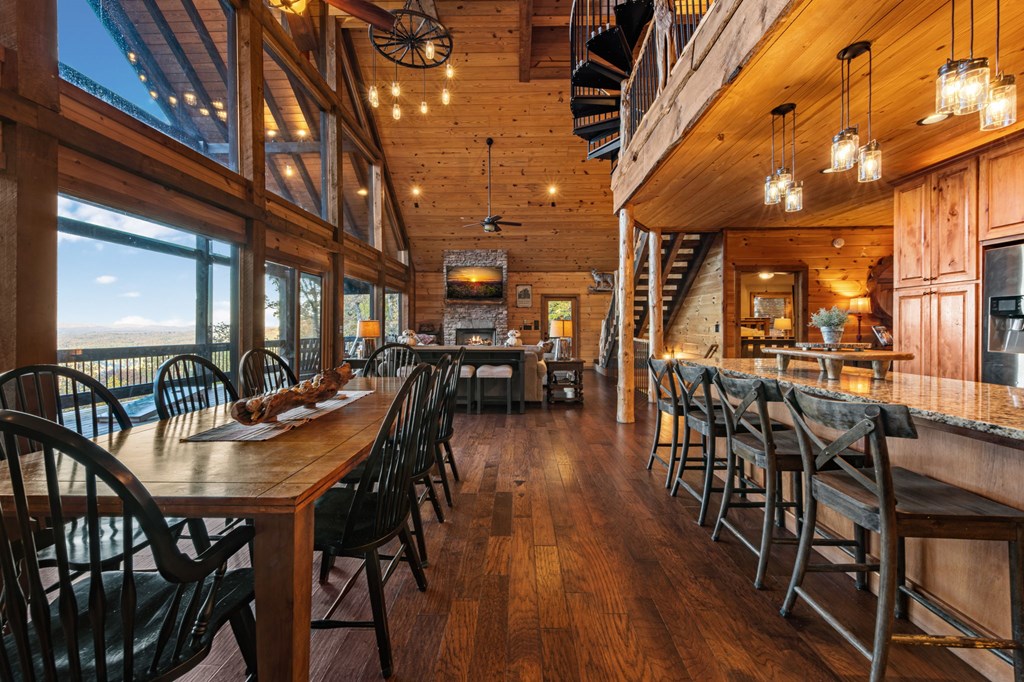 Blue Ridge, Georgia, 30513, United States, 4 Bedrooms Bedrooms, ,3 BathroomsBathrooms,Residential,Active,2041540