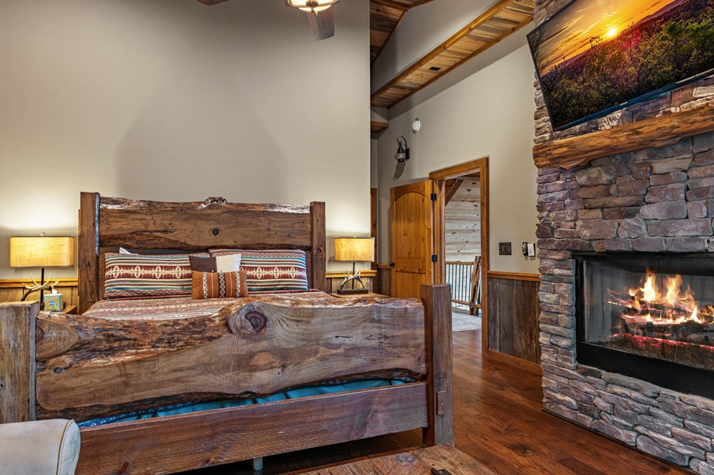 Blue Ridge, Georgia, 30513, United States, 4 Bedrooms Bedrooms, ,3 BathroomsBathrooms,Residential,Active,2041540