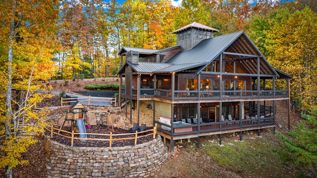 Blue Ridge, Georgia, 30513, United States, 4 Bedrooms Bedrooms, ,3 BathroomsBathrooms,Residential,Active,2041540