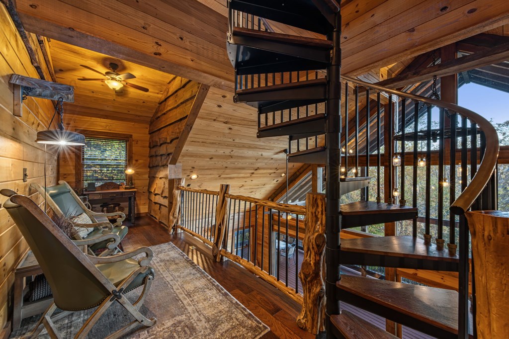 Blue Ridge, Georgia, 30513, United States, 4 Bedrooms Bedrooms, ,3 BathroomsBathrooms,Residential,Active,2041540