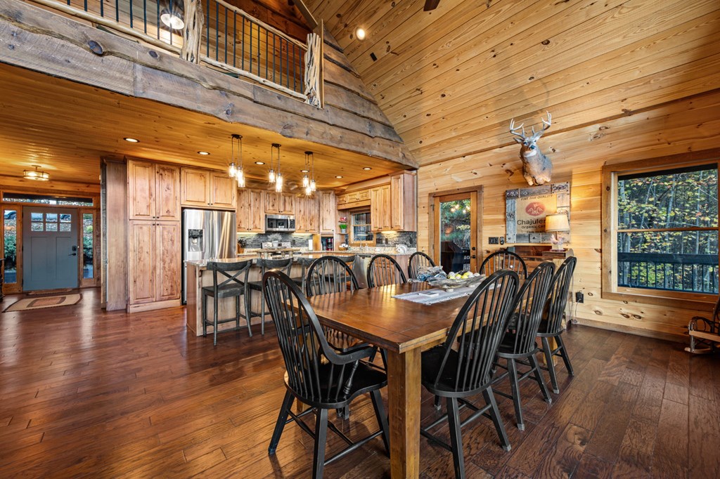 Blue Ridge, Georgia, 30513, United States, 4 Bedrooms Bedrooms, ,3 BathroomsBathrooms,Residential,Active,2041540