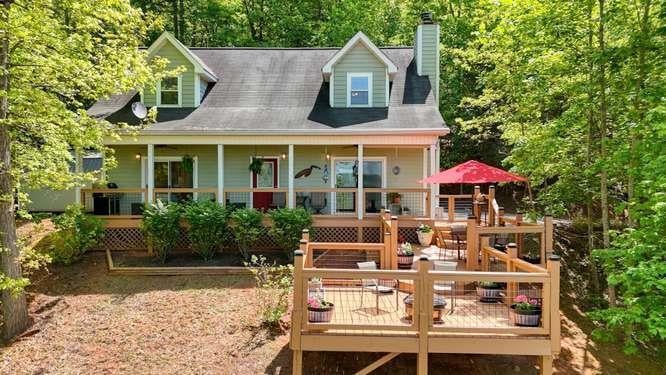 238 Ridge View Lane