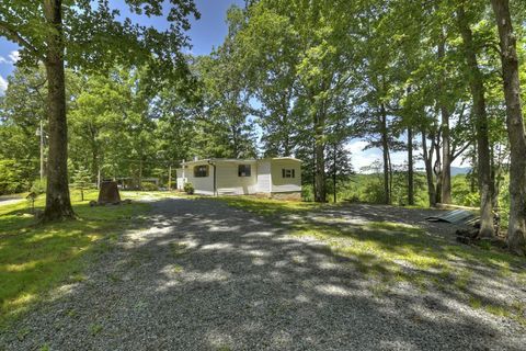 A home in Mccaysville