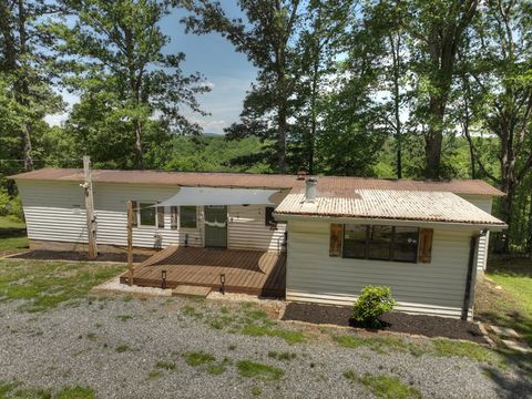 A home in Mccaysville