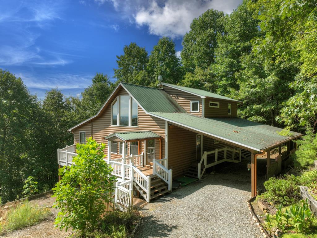 222 Mountain Hideaway Lane