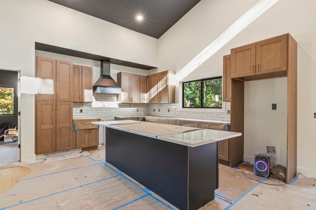 210 Mt. Pleasant Ridge