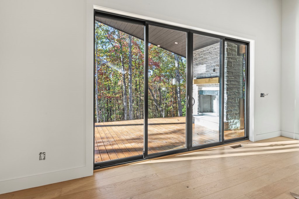 210 Mt. Pleasant Ridge