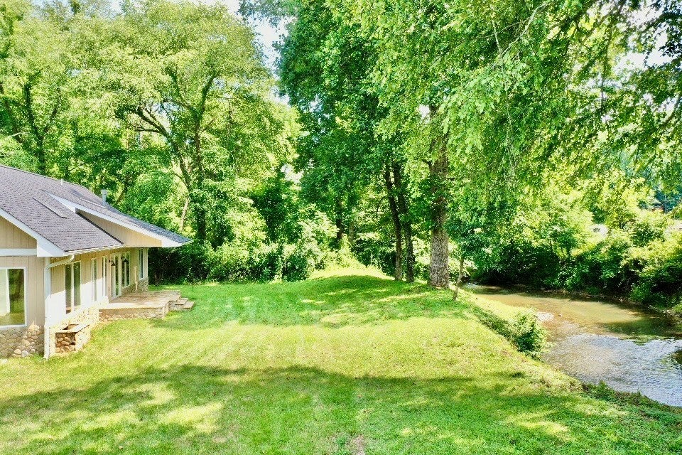 6389 Old Hwy 64 W