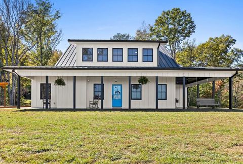 A home in Blue Ridge